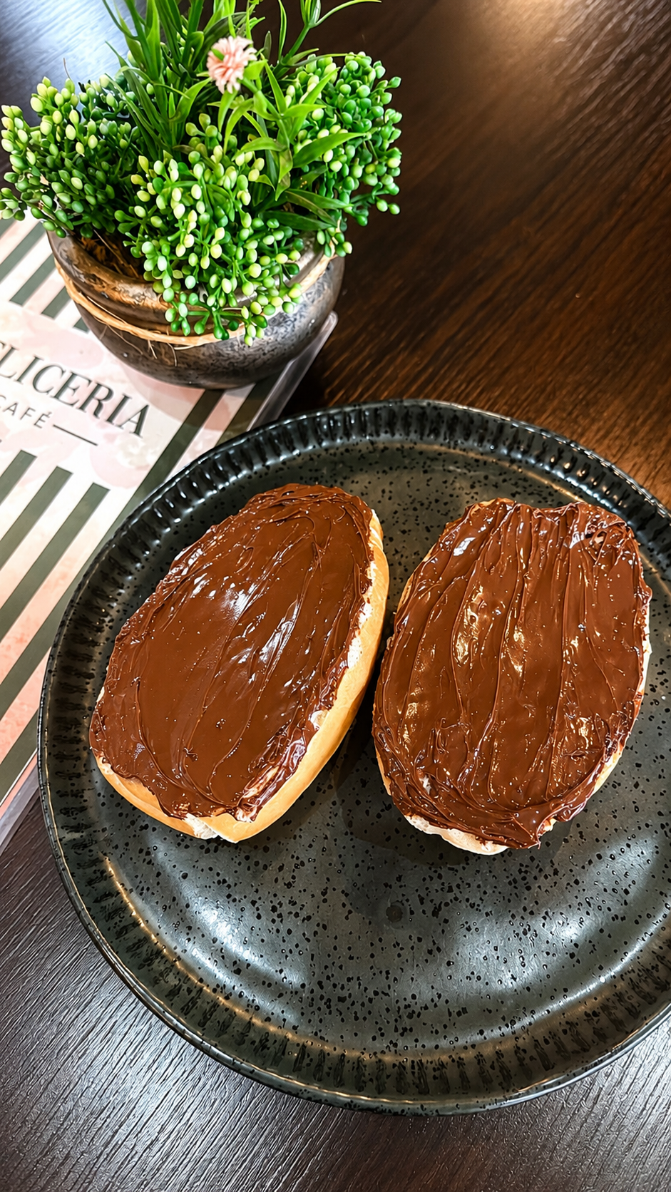 Pao Frances Nutella